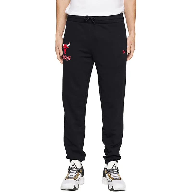 Featured product image of new-era-mens-jogger-slim-fit-black