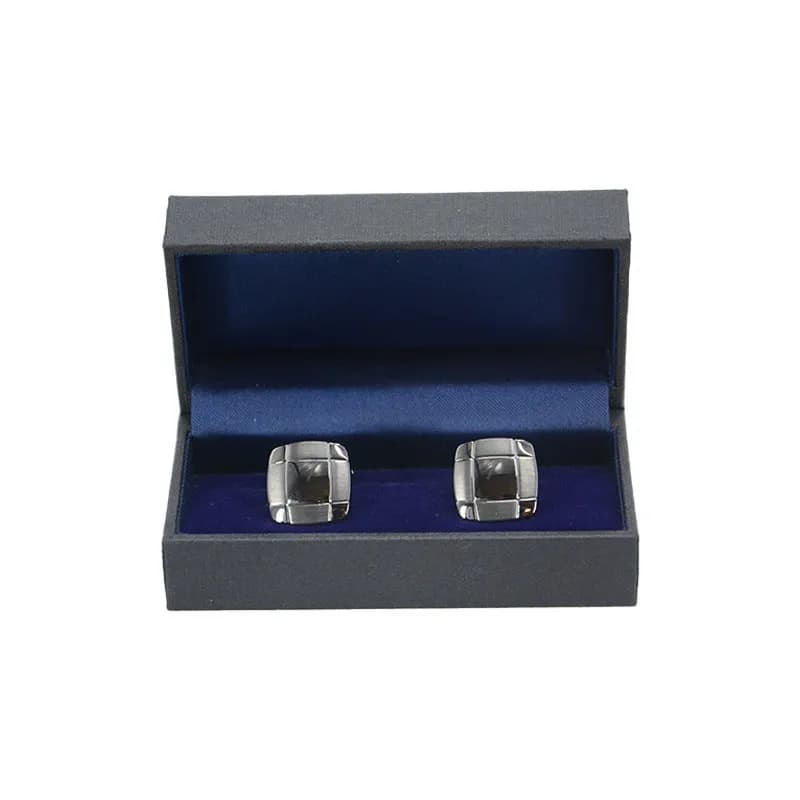 Featured product image of original-penguin-mens-shirt-cufflinks-and-tie-clip-set-grey