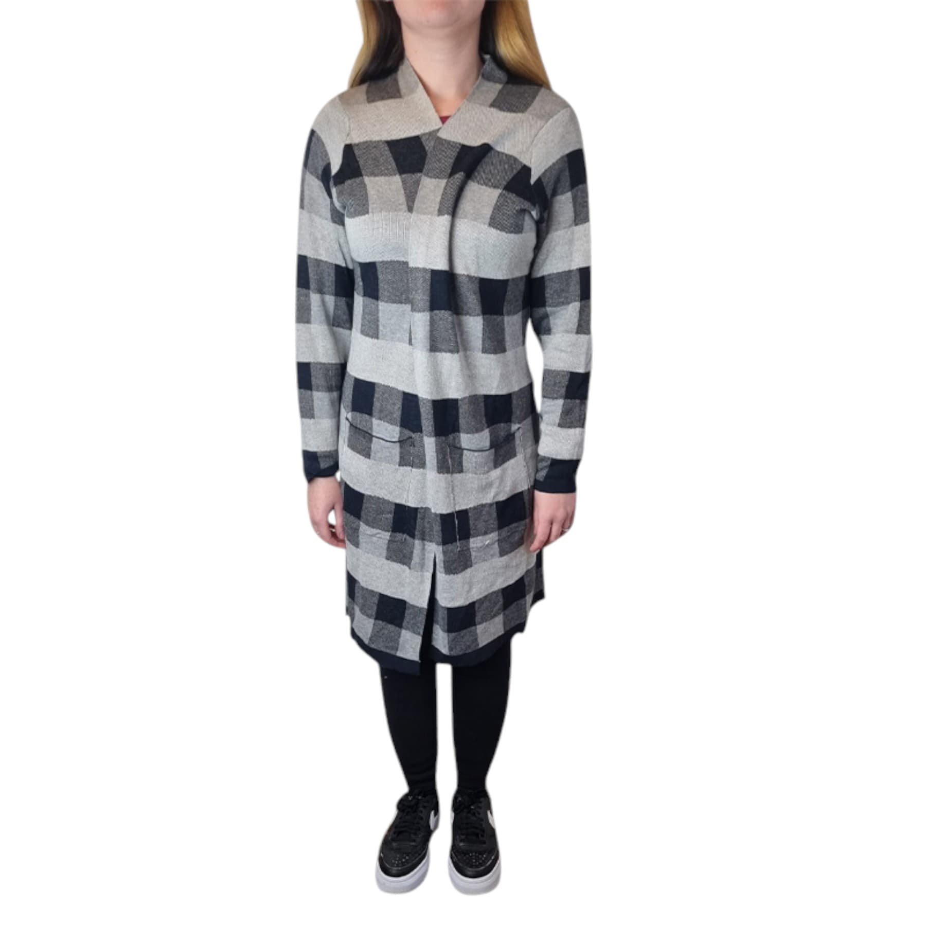 New Look black and off-white open cardigan front view with long sleeves